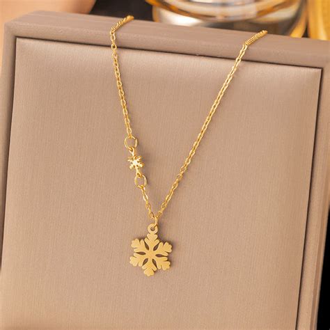 Aurora Snowflake Necklace Anti Tarnish – Coquette&Co