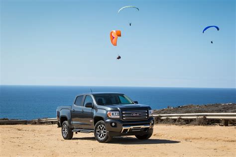 2015 GMC Canyon Nightfall Edition | GM Authority