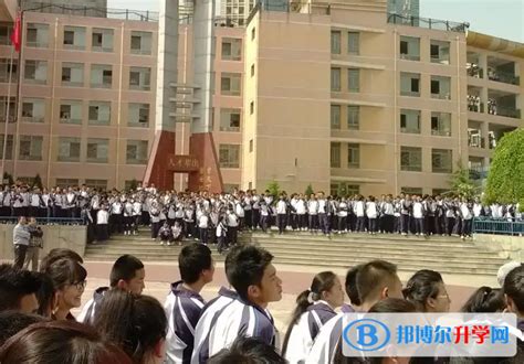 青海西宁：又是一年开学季 学生入学忙_活动