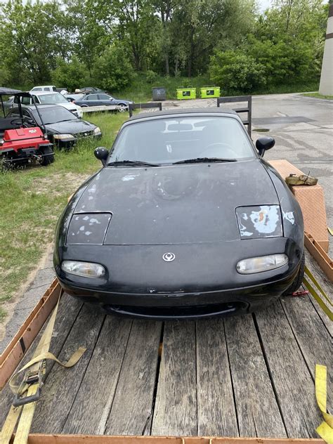 Got my first car/first miata at 16!! Bought it myself!😁😁 : r/Miata