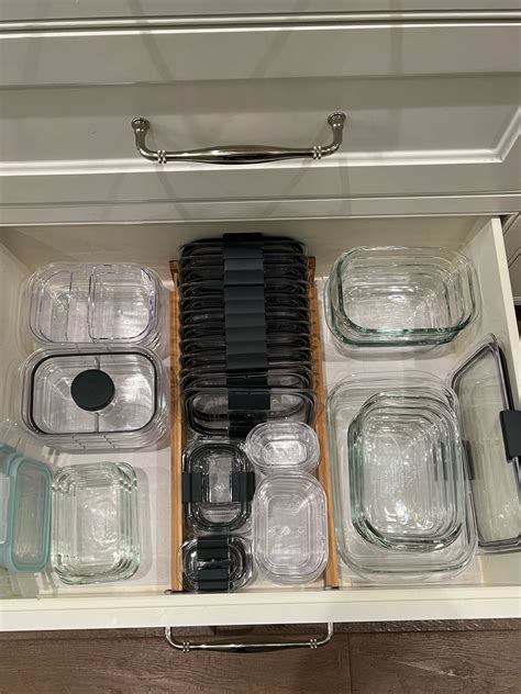 Rubbermaid Brilliance Glass Food Containers for Kitchen Organization