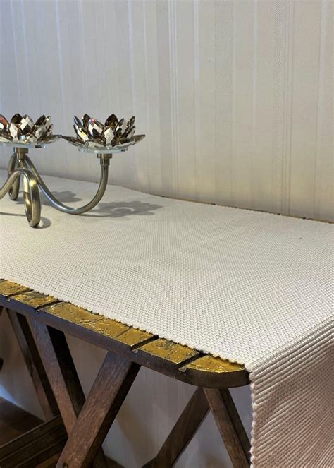 Get White Self Designed Table Runner 6 Seater at ₹ 1346 | LBB Shop