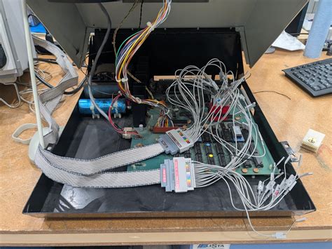 A tricky Commodore PET repair: tracking down 6 1/2 bad chips