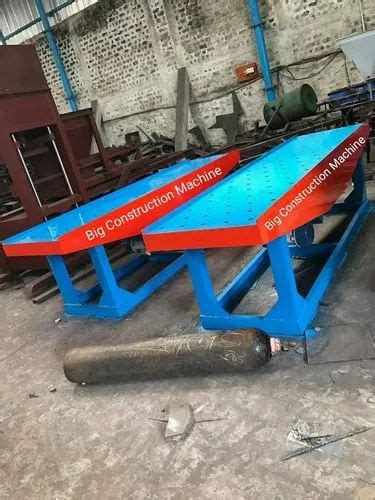Vibrator Table - Double Beam Screed Vibrators Trader - Wholesaler ...