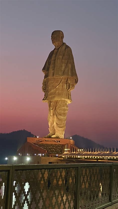 Statue of Unity Inside View 的图像结果