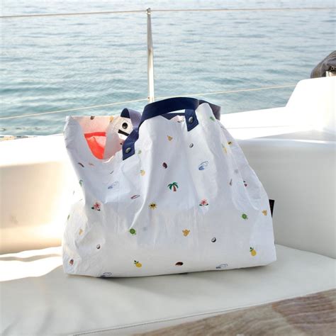 Del Mar Packable Tote Large - Tyvek - White Hawaii Emoji in 2025 ...
