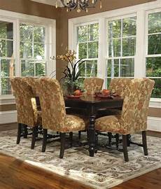 Dining Room Table With Area Rug by 95 Dining Rooms With An Area Rug Photos Dining Room Table With Area Rug