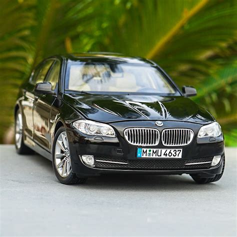 1:18 GTA BMW 5 SERIES 535i BMW 535 DIE-CAST CAR MODEL – Classic Models ...