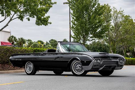 1962 Ford Thunderbird Interior