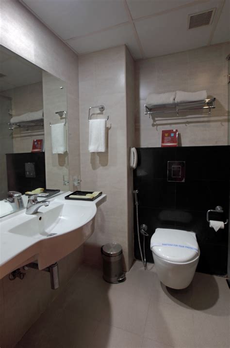 Explore the Best Lounge Bars in Ernakulam - Luxury & Style at Our 4 ...