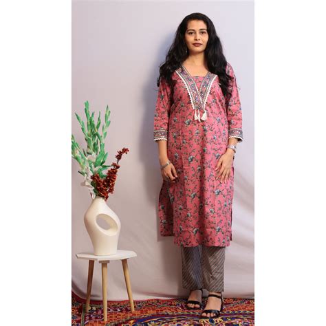 Kamiya Kurti Pant Set – Sacche Dhaage Fashion