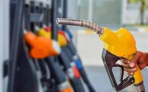 国内油价下周三将迎来年内第七涨！这次真得提前加油_腾讯新闻