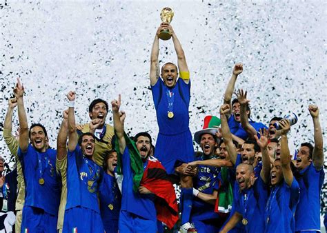 历史上的今天：06年欧冠决赛巴萨2-1枪手，队史第二次捧杯-直播吧zhibo8.cc