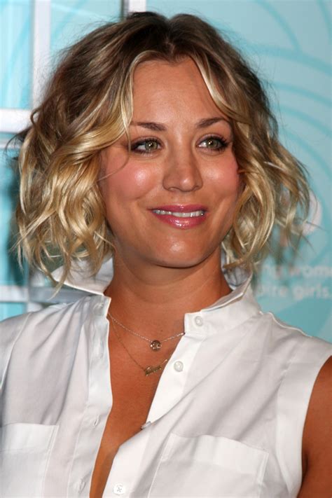 35 Glamorous Kaley Cuoco Hairstyles to Inspire Your Look - Hood MWR