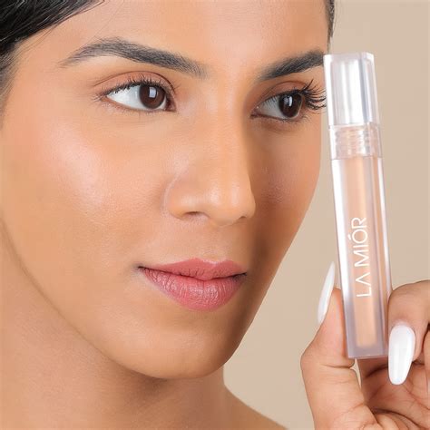 Luminous Retouch Hydrating Liquid Concealer – La Mior
