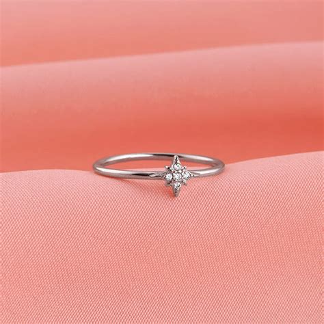 Buy Silver Polaris Ring Online at Best Prices – GIVA