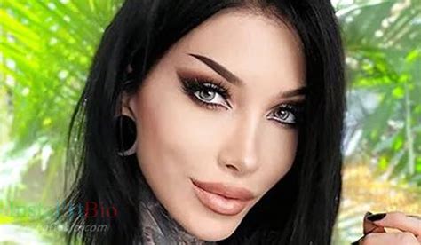 Image result for Razor Candi Makeup Tutorial