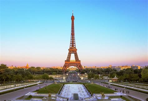 Eiffel Tower Historical Facts And Pictures The History Hub Paris