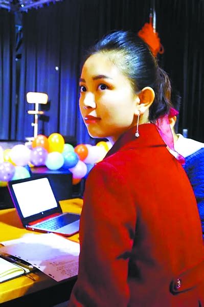 微校说 | 从600分破百到首创戏剧校歌，武汉中学开启武汉高中“领航模式”_家长