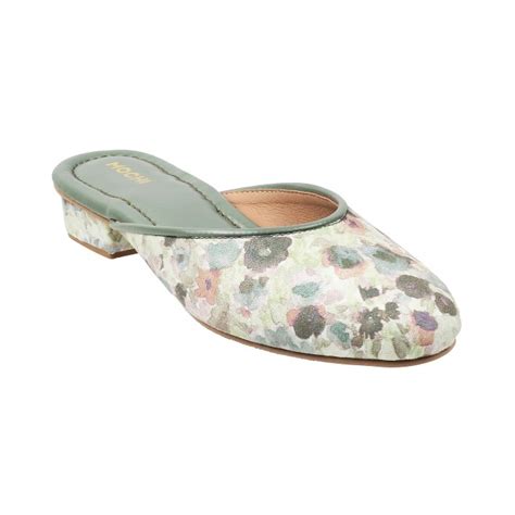 Ethnic Footwear for Women - Buy Women Ethnic Shoes | Mochi Shoes