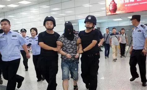 云南抓获91名偷越国境边境人员现场图片 这些人为什么要偷越国境边境_社会新闻_海峡网