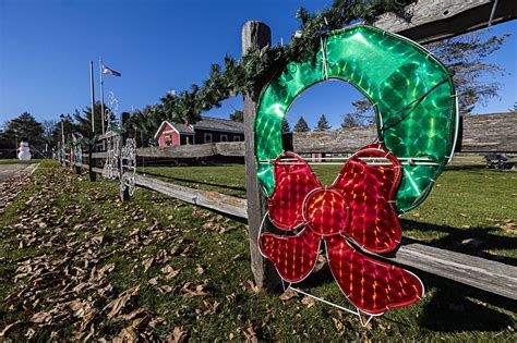 Rock Falls’ 6th annual holiday light display at Centennial Park kicks ...
