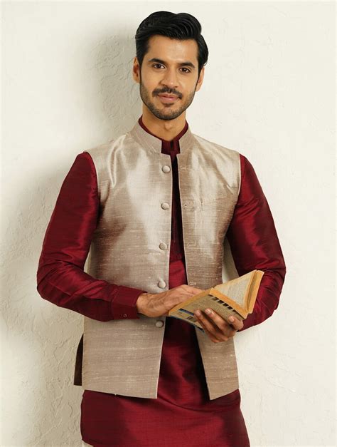 Shop Raw & Rustic by Niti Bothra Men Gold Silk Kantha Bandh Gala ...