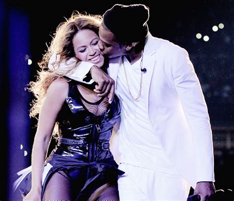 Jay Z & Beyonce Perform 'Young Forever & Halo' On HBO's 'On The Run ...