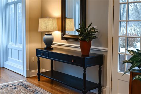 10 Entryway Table Lamp Inspirations for Your Home - Dwellect