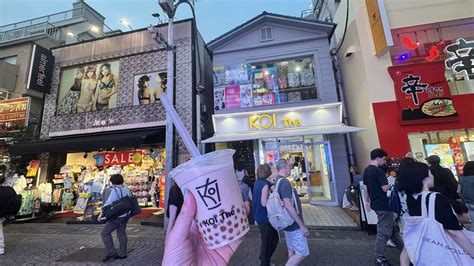【原宿】竹下通り名物のレインボー綿あめで食べ歩き♪トッティ キャンディ ファクトリー（Totti Candy Factory ...
