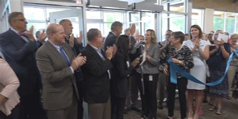 GraceMed cuts the ribbon on new Topeka clinic