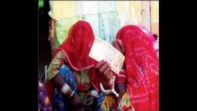 Pak Hindus: Liquidity problem leaves Pak Hindus to starve in Jaisalmer ...