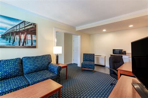 Ramada by Wyndham Virginia Beach | Virginia Beach, VA Hotels