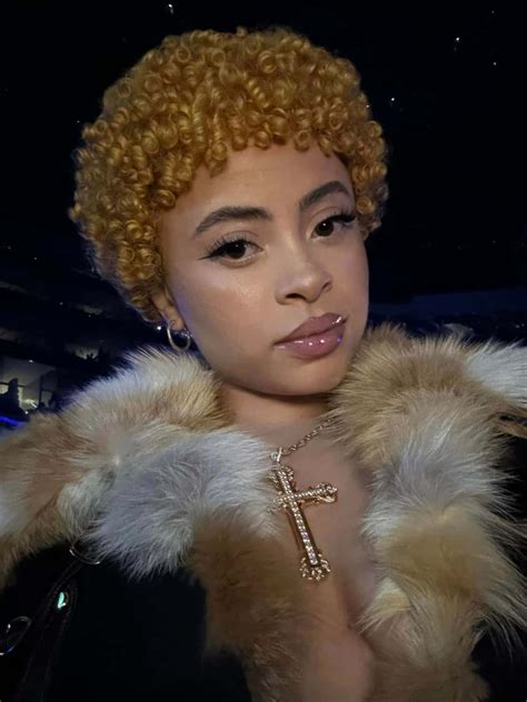 [100+] Ice Spice Aesthetic Wallpapers | Wallpapers.com