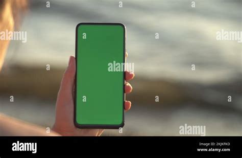 Camera Back View Green Screen 的图像结果