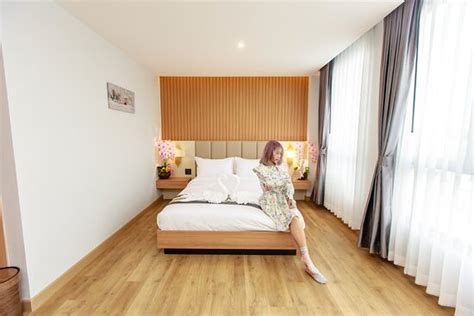 SIRI HOTEL LUMPHUN, Mueang Nga (₹̶ ̶2̶,̶2̶3̶4̶) ₹ 1,903 Reviews & Photos