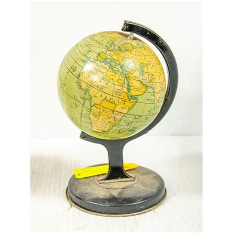 Small Desk Globe 的图像结果