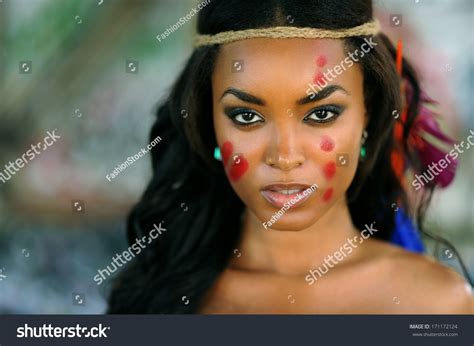 Portrait Young Beautiful Indian Cherokee Woman Fotka: 171172124 ...