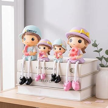 Buy ELEGANT LIFESTYLE Adorable Family Set Decorative Showpiece ...