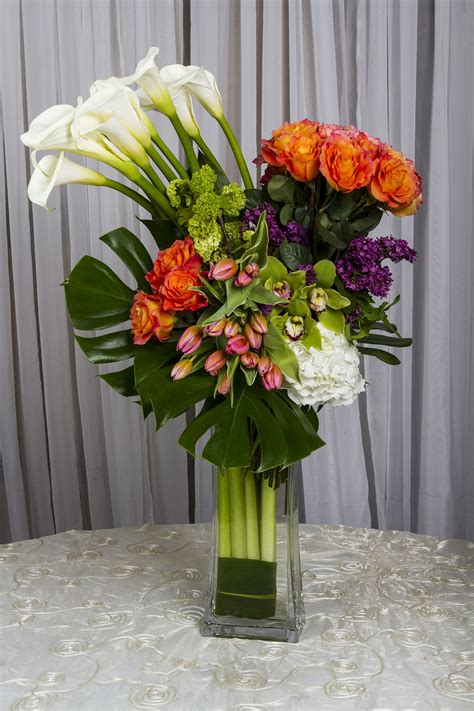 Modern Flower Vase Arrangements