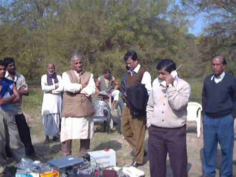 Making an ISD phone call using wireless link