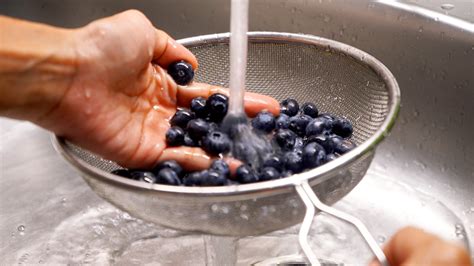 Washing Berries In Vinegar Water at Alyssa Hobler blog