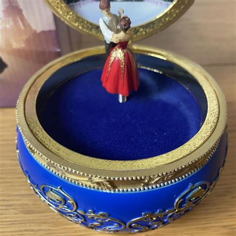 Anastasia Music Box Toy at Dan Samples blog