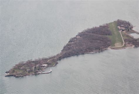 Lagniappe's Lair: Lake Erie oddities: Rattlesnake Island