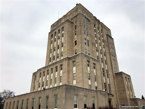 Urban Spelunking: Racine County Courthouse