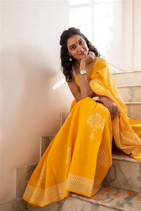 Buy Pure Mulmul Cotton Sarees online - Moora