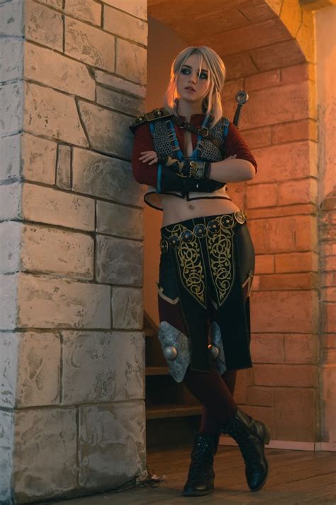 Gorgeous Ciri Cosplay In The Witcher
