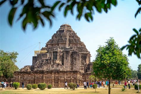 Tourist Sites Near Me | Nearby Tourist Places in India | FunYatra