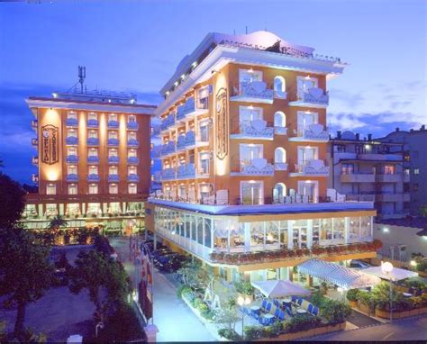 THE BEST Torre Pedrera Hotels with Swim-up Bar of 2023 (with Prices ...