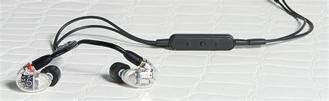 Shure AONIC 5 Wired Sound Isolating Earbuds, High Definition Sound ...